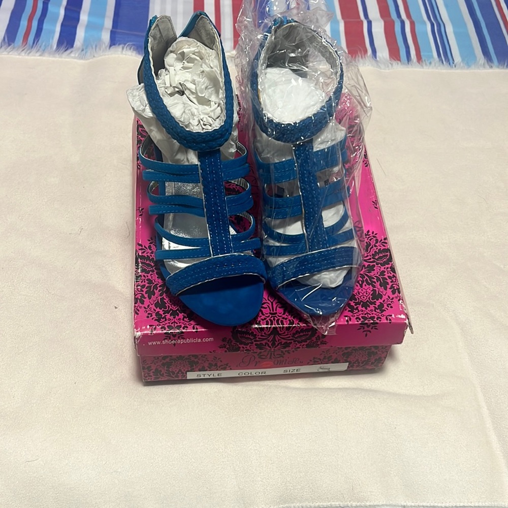 Promise heels size 6 1/2W new